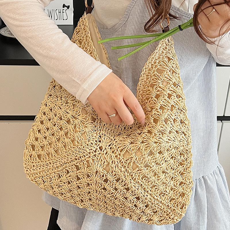 Large Capacity Woven Bag Women's New Summer Seaside Vacation Straw Bag Commuter Fashion Shoulder Tote Bag