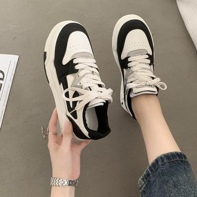 Încălțăminte pentru femei – Adidaşi