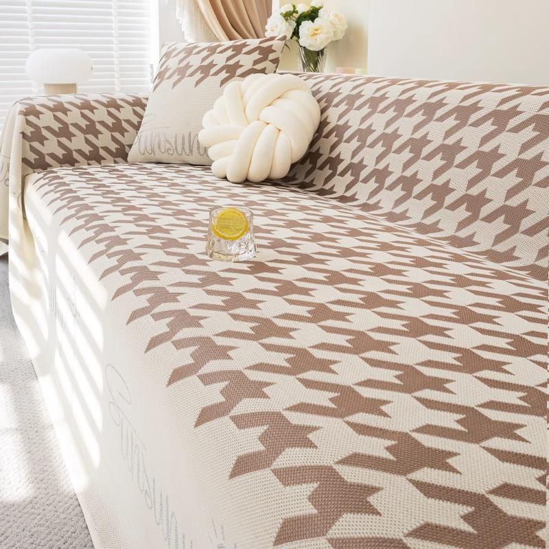 Ice Silk Sofa Towel Summer Cool Feeling Sofa Cover Non-Stick Fur Summer Sofa Cover Cloth