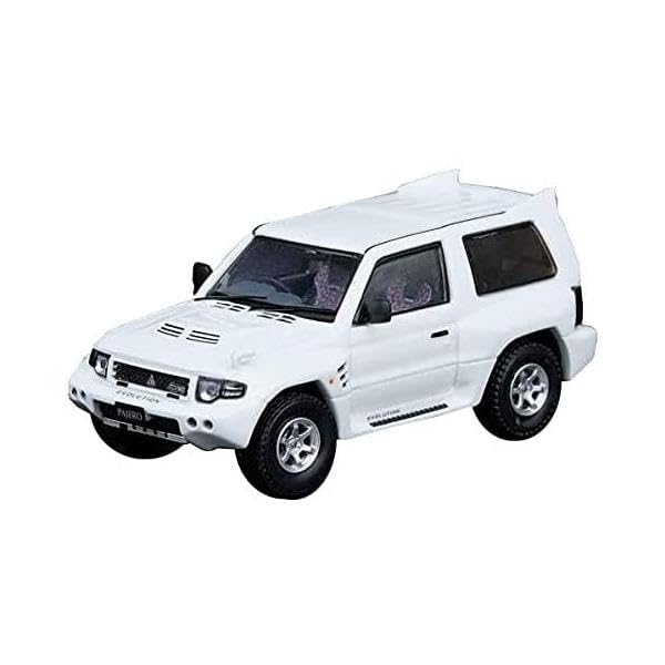 

INNO MODELS Mitsubishi Pajero Evolution Mini Car White RHD 1/64 білий