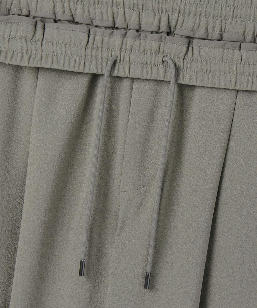 Musinsa Standard Crepe One-Pleat Wide Elastic Pants [Khaki Gray]