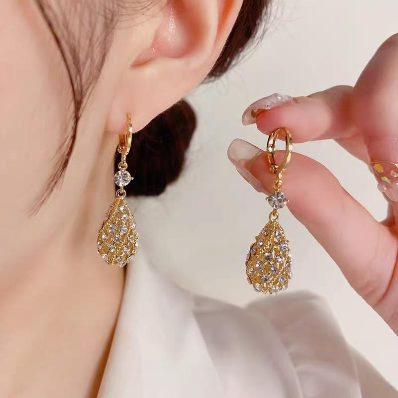Ear Earrings, Long And Versatile, Women's Temperament Earrings, Diamond Studded High-end Earrings, Ear Hook