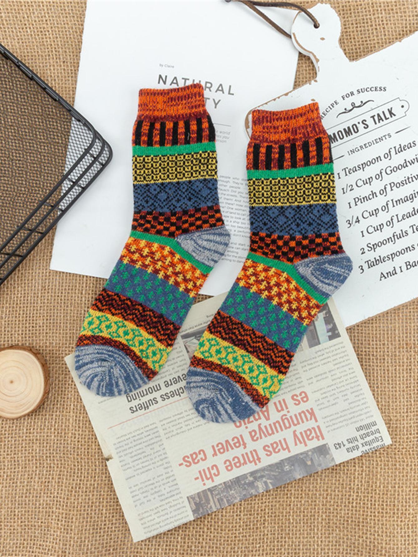 

1/5 Pairs Autumn And Winter Fashion Vintage Thick Warm Thermal Cashmere Men Socks Rabbit Wool Mid Sock Skiing And Christmas Gift High Quality 40-44 (S-L)