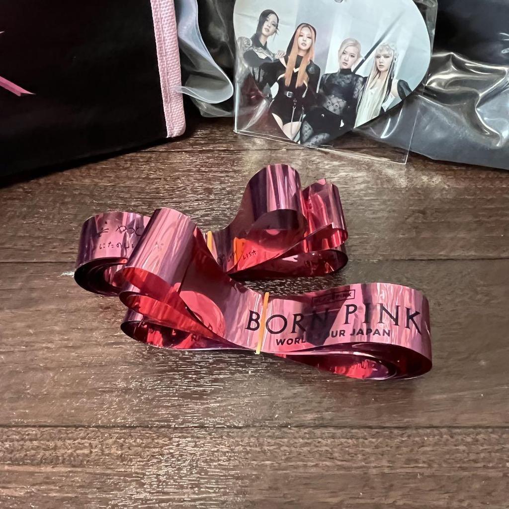 [USED] BLACKPINK Premium Seat Limited Merchandise (with silver tape with message)