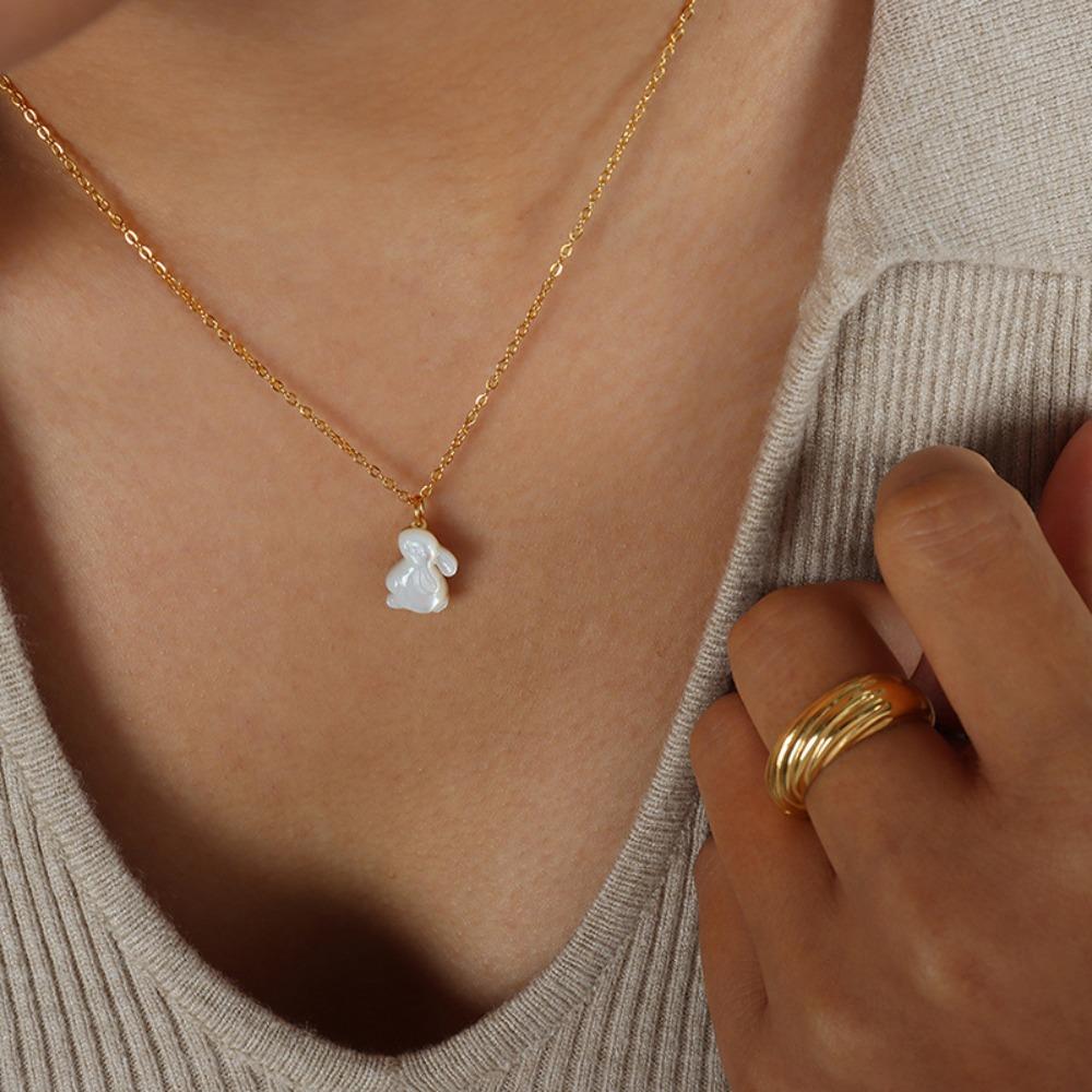 Simple Moon Rabbit Necklace Titanium White Shell Rabbit Necklace Rabbit Pendant Necklace  Gift