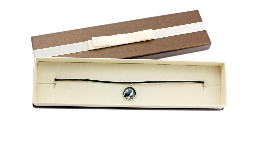 Cavalier King Charles Spaniel – Necklace in a box, elegant decoration | Art-Dog