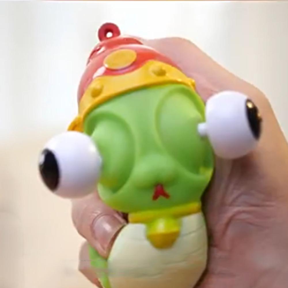 Novelty Doll Burst Eye Snake Keychain Simulation Snake Squeeze Ball Toys Keyring  Children's Gifts