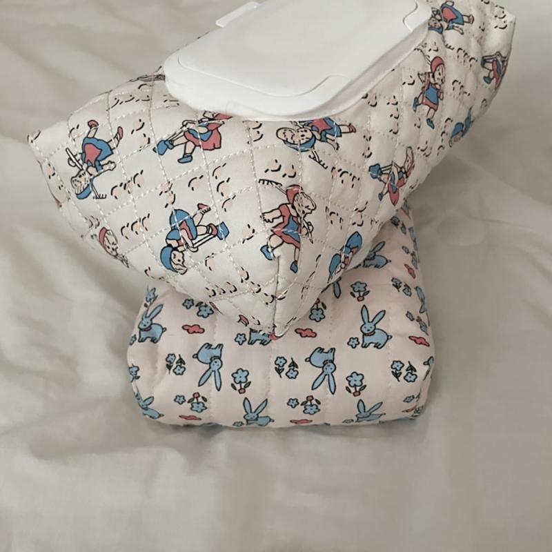 Wipes Case Quilted Baby Wipes Dispenser Dustproof Wipe Holder Printed Pattern Wipes Box Baby Wipe Case Keep Wipe Wet