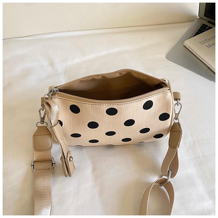 2026 Summer Polka Dot Single Shoulder Underarm Pillow Bag - High-End Korean Style Women's Handbag