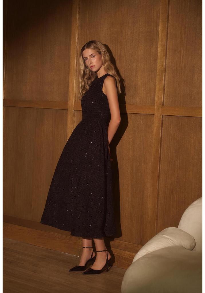 European & American Women's Elegant Solid Color Long Dress - New Fashion, Sophisticated Style.