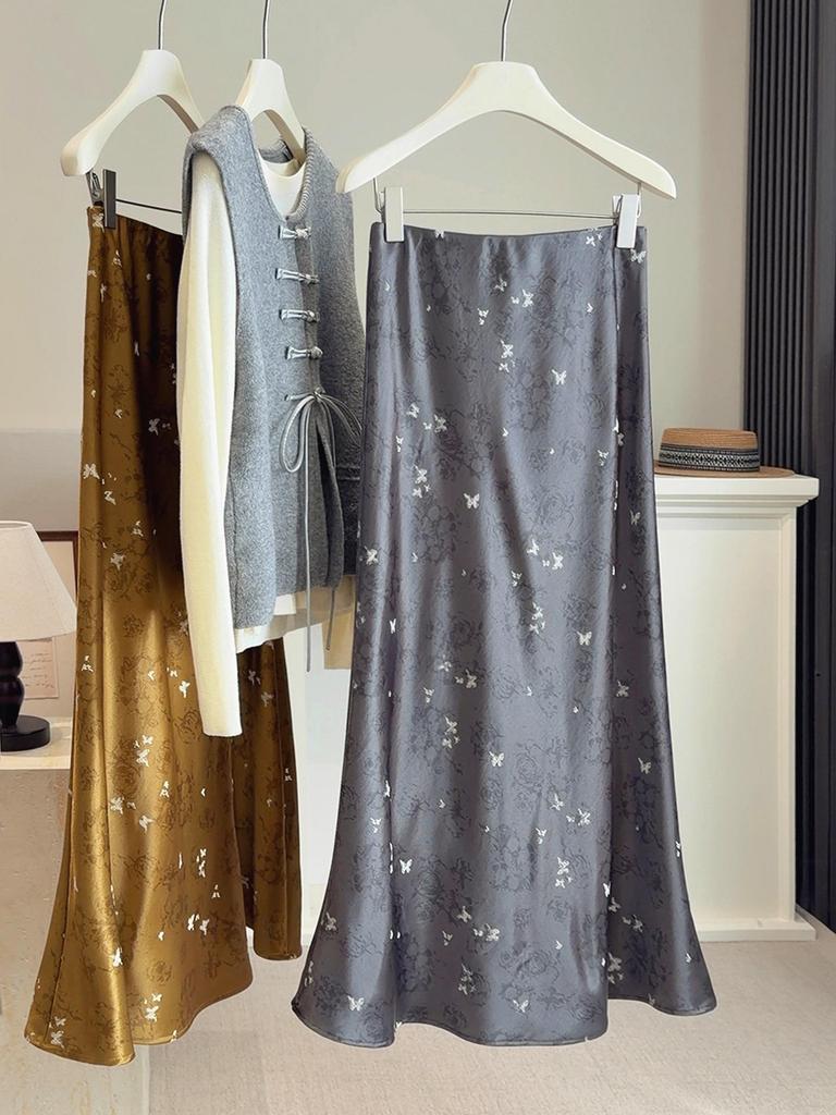 2026 Spring Women's High-Waist Mermaid Skirt: Chinese Style Butterfly Print & Slimming Satin