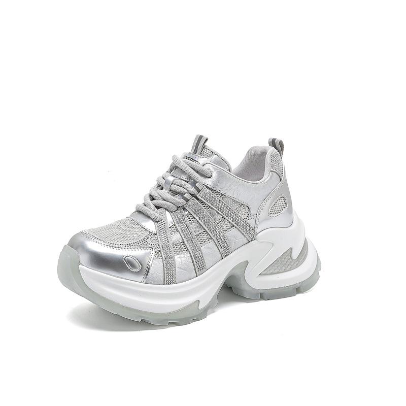 Thick-soled ultra-light dad shoes with skirts 2025 popular, small people show height, and women's shoes increase in height within sports. The foreign