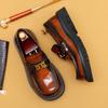 Chaussures en cuir à grosse tête populaires pour hommes, chaussures habillées en cuir brillant, décontractées, à la mode, pieds larges, semelles épaisses, à une pédale