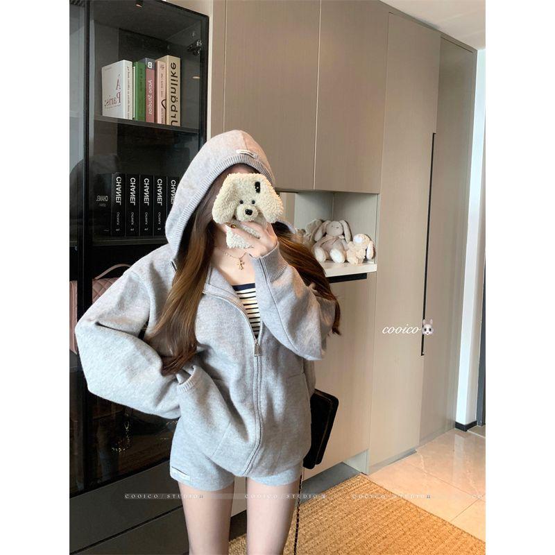 

Kumikumi Casual Suit Hooded Loose Sweater Coat Women Fall Knitting High Waist Straight Shorts Two-piece Set Grey shorts L