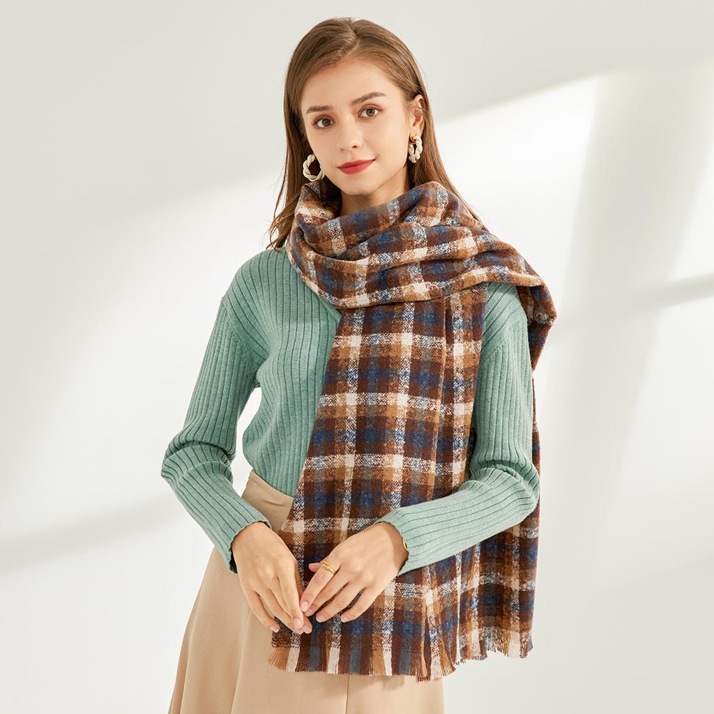 Autumn and winter fashion warm shawl imitation cashmere fringed thickened scarf decoration classic plaid printing long towel