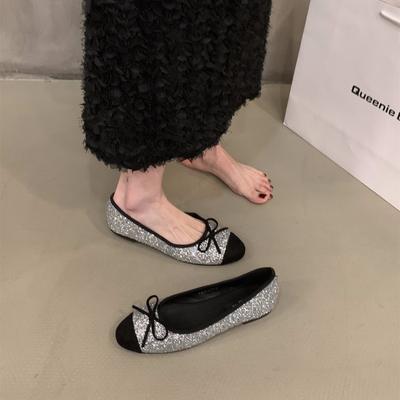 Sapatos de salto alto femininos com lantejoulas prateadas francesas de fundo plano 2025 novos sapatos de outono e inverno sapatos de noite delicados sapatos de balé