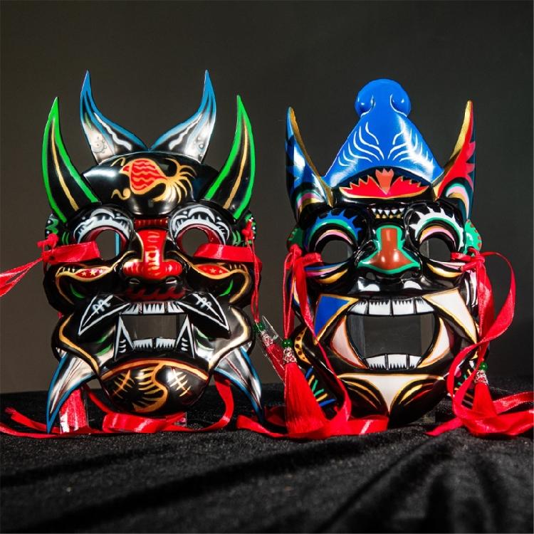 Hand Painted Nuo Operas Mask Masquerade Mask Party Mask Aesthetic Mask for Temple Halloween Christmas Cosplay Unisex