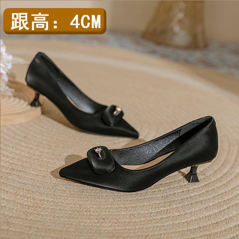 High heels women's thin heels red wedding shoes new small heels soft leather shallow mouth pointed single shoes