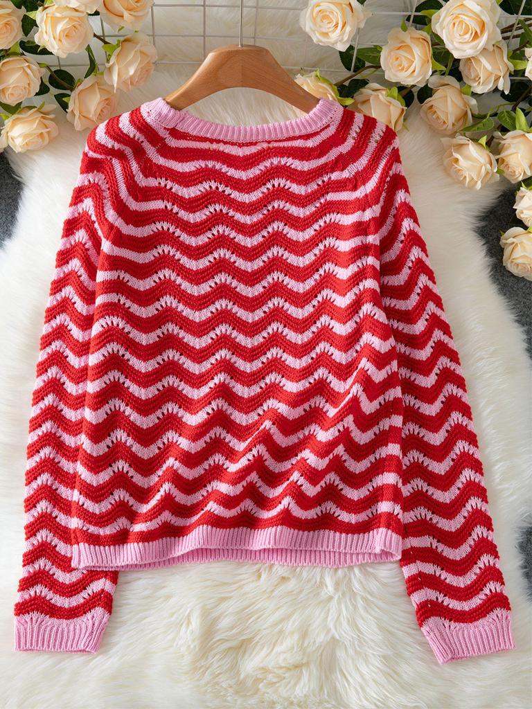 European Wave Stripe Round Neck Sweater – Women's Casual Long Sleeve Knitwear for Autumn & Winter.