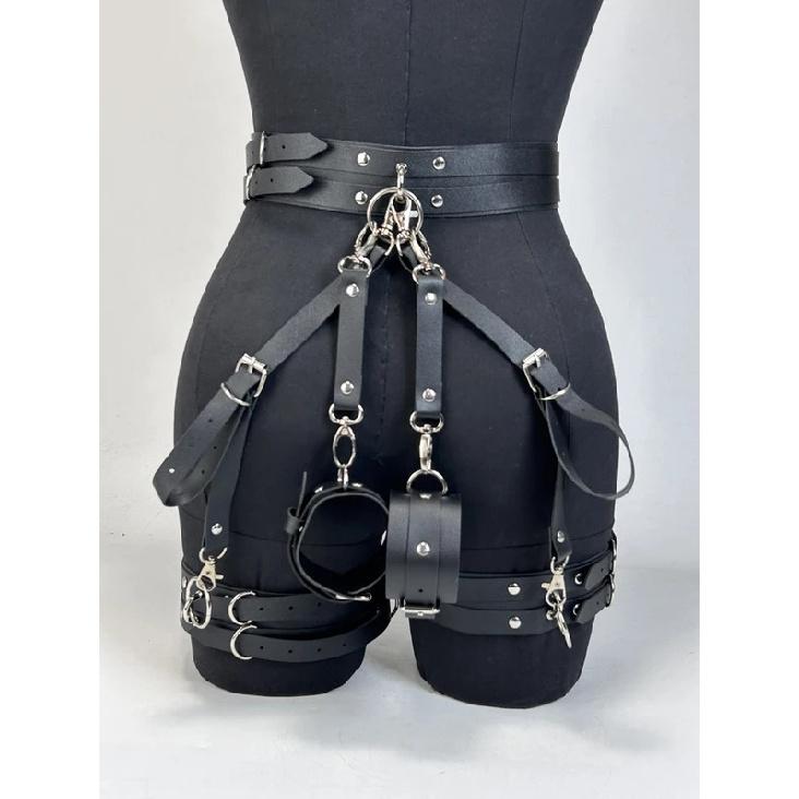 Women Sexy Leather Thigh Garter Belt Lingerie Leg Straps Bdsm Bondage Women Handcuffs Fetish Clothing Festival Rave Accessory