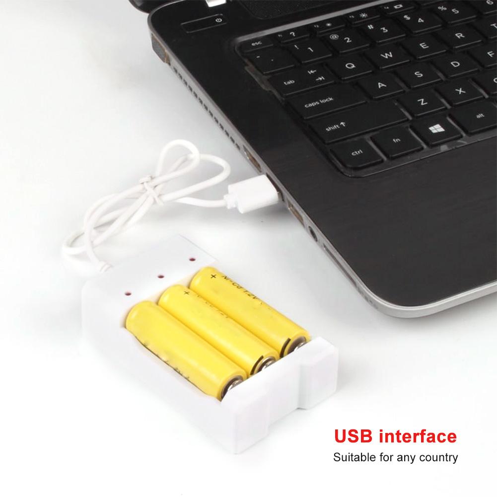 A03 White ABS Eco Friendly High Temperature Resistance 3 Slot USB Charger Charging for Aa AAA Battery