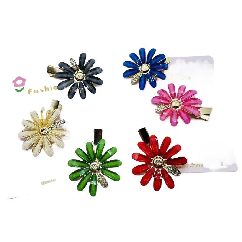 2PCS Fashionable Diamond Hair Clip Colorful Petal Hair Accessories Women's Side Duckbill Clip Hair Fringe Stylish Hairpins