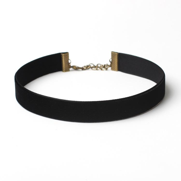 Personality Design Punk Style Black Lace Choker Necklace for Women Charm Geometric Square Pendant Goth Jewelry Accessory Gift
