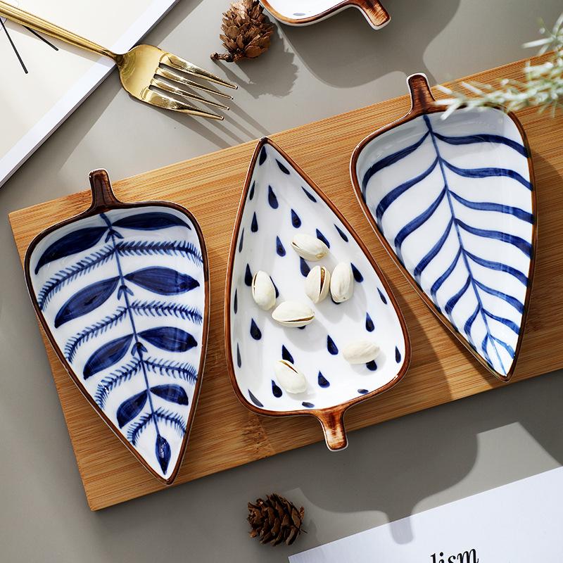 Creative Japanese Leaf Shape Ceramic Multi-grid Dried Fruit Dish Sushi Snack Plate Sauce Dish Set Home Deco