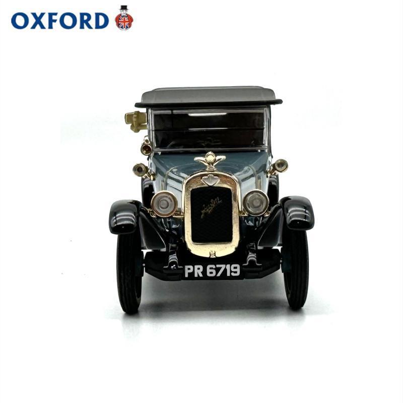 OXFORD Austin Heavyweight Vintage Truck 1:43 Scale Die-Cast Model - Retro Classic Car Alloy Replica, Collector's Display Piece