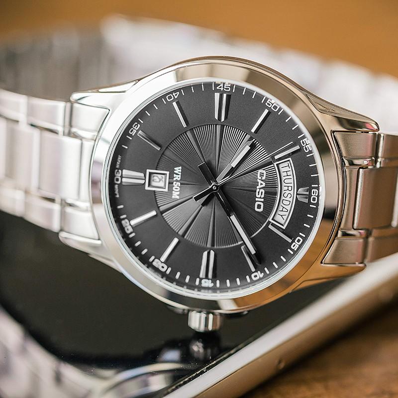 Casio Standard Series Waterproof Stainless Steel Business Quartz Movement Watch Men Watches Black MTP-1381D-1A
