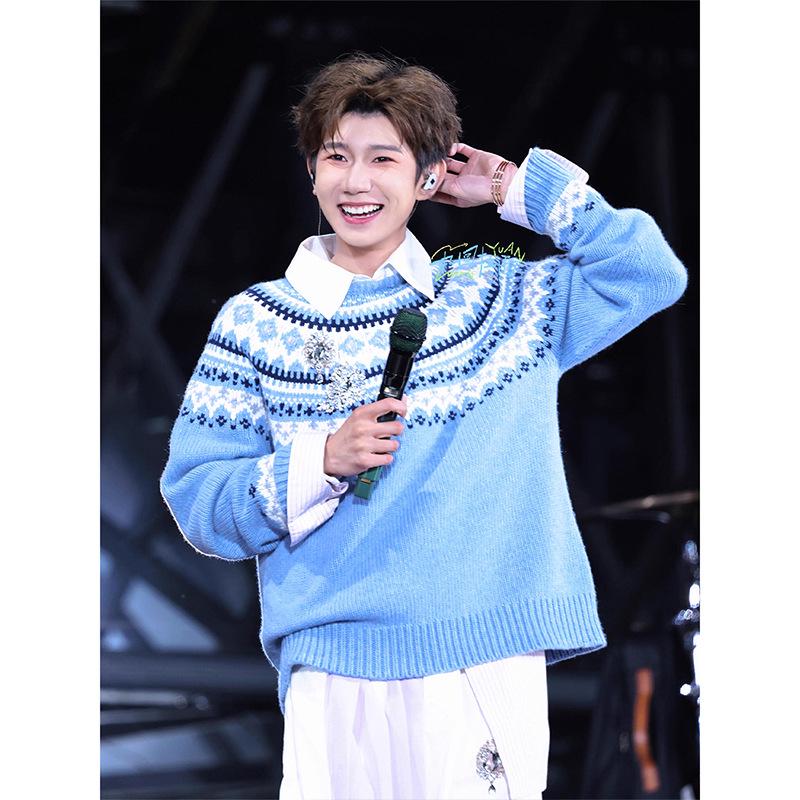 Unisex Blue Fair Isle Round Neck Sweater – Lazy Winter Style Knitwear L