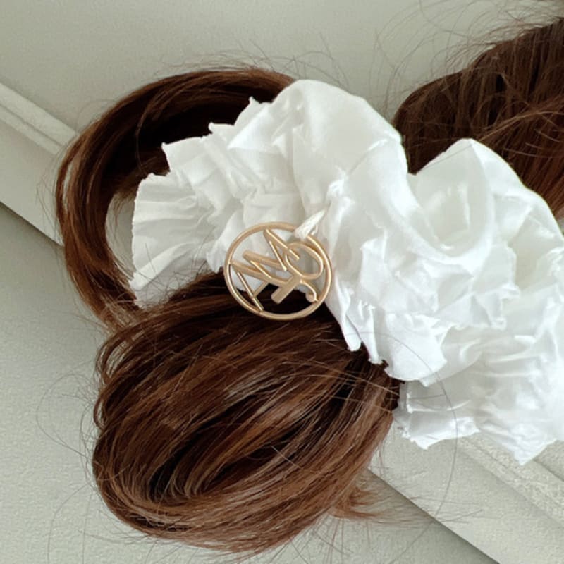 Amoamor Lace Gold Label Scrunchie - 2col