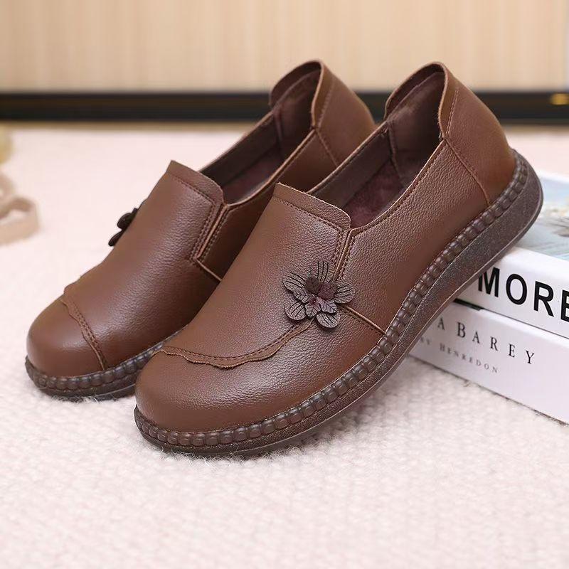 Women Leather Shallow Flat Sole Shoes Spring Autumn New Soft Sole Non Slip Round Toe Slip On Middle Aged And Elderly Casual Shoe