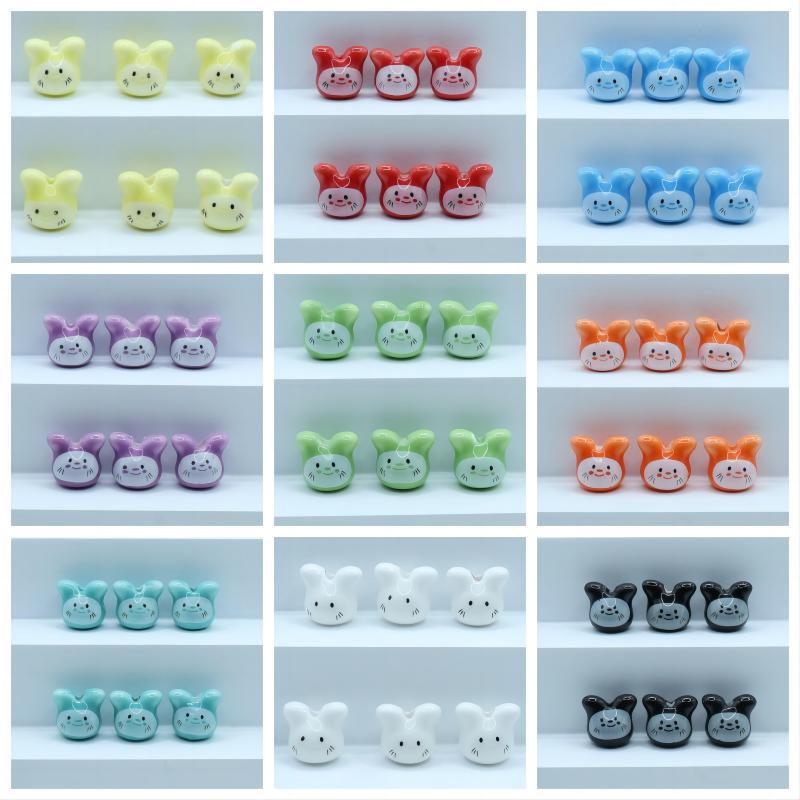 Niedliche kleine Kaninchen glasierte Keramikperlen für DIY Schmuck und Accessoires