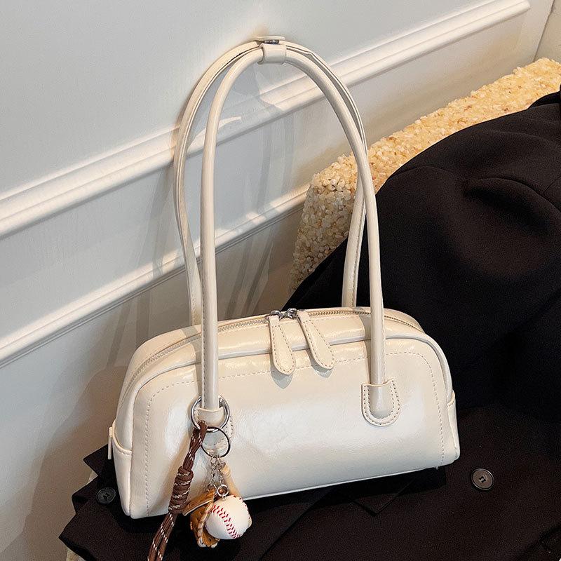 Retro Versatile Underarm Baguette Bag Women's Autumn and Winter Advanced Texture Light Luxury Niche Portable Shoulder Bag