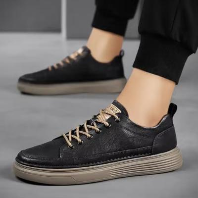 Nouvelles Chaussures en Cuir Noir pour Homme Respirantes Imperméables Antidérapantes Chaussures de Planche Décontractées Tendance et Sportives avec Doublure en Mesh