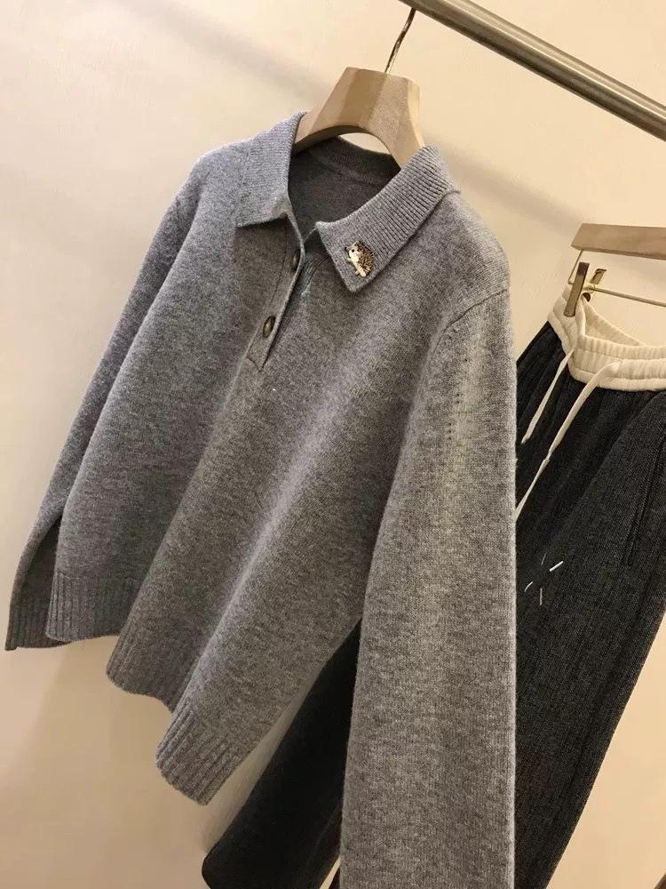 

Женский зимний свитер с высоким воротником и толстой вязкой, с вышивкой ежика Large серый