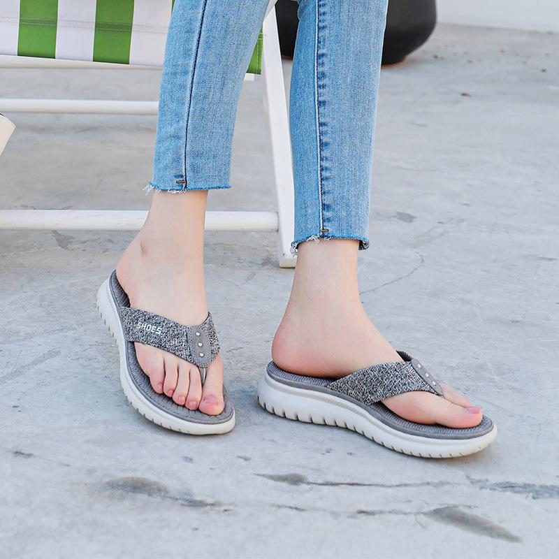 Fashion Summer Shoes Women Beach Slippers Fashion Holiday Slippers Flip Flops Thick Sole Soft Casual Ladies Footwear Big Size A3425