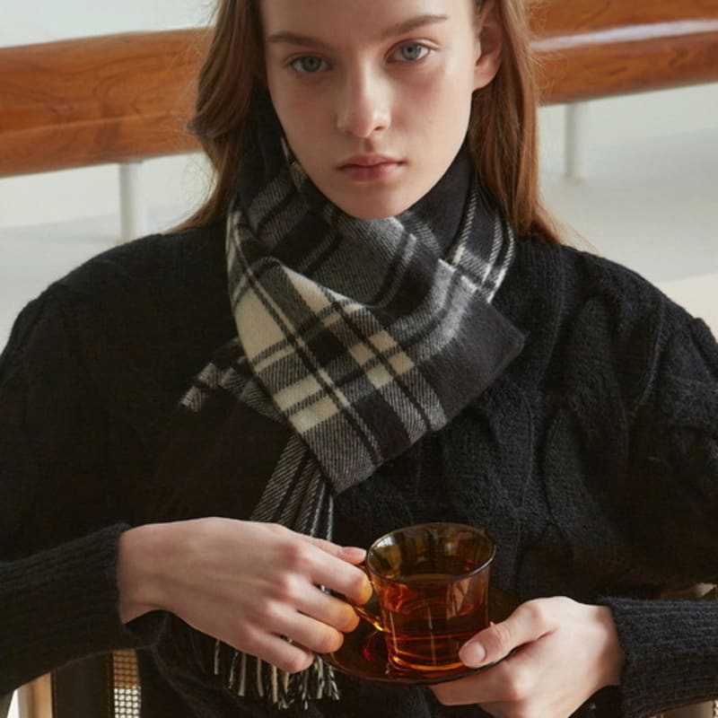 

YAN13 COZY CHECK MUFFLER_2COLORS BLACK