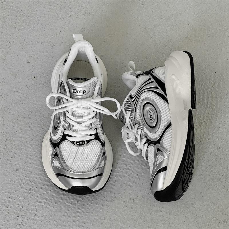 

Silver-white flying saucer running shoes for men s 2025 spring new male and female stars with the same breathable thick-soled versatile dad shoes Female size 35 белый