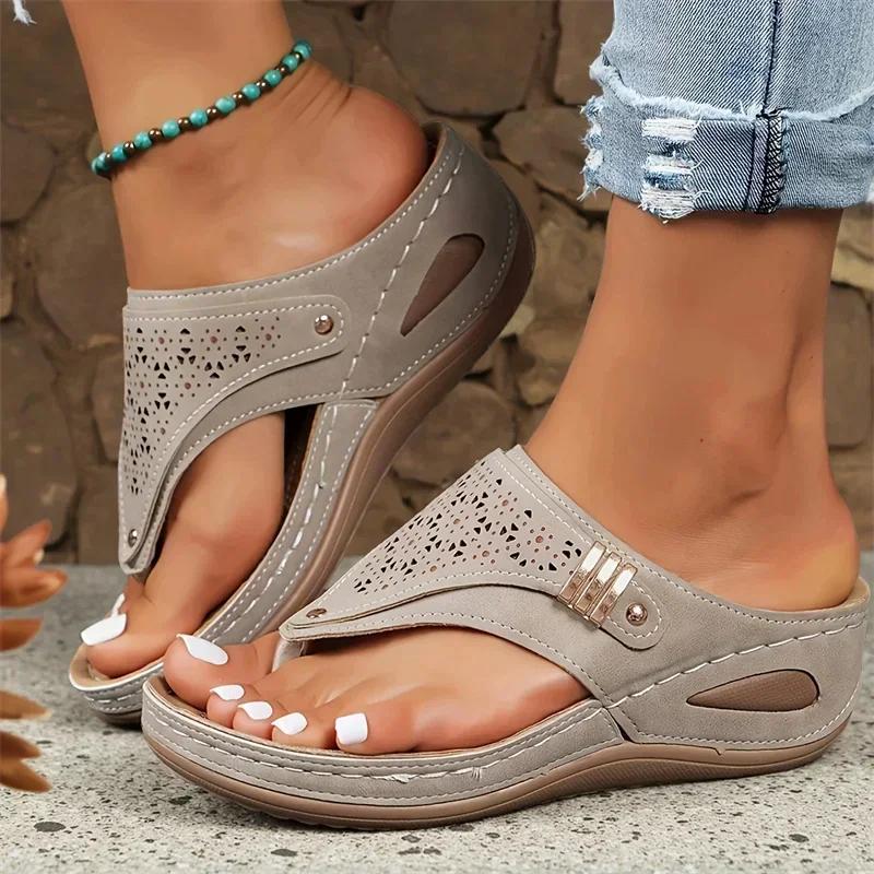 Fashion Woman Slippers 2025 New Wedge Sandals Flip Flops Non-Slip Soft Platform Shoes Lightweight Orthopedic Slippers Slides Women