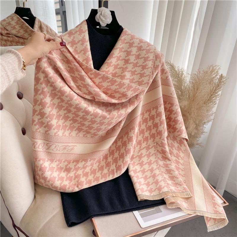 

New Qiandongge scarf women s winter imitation cashmere fringed warm scarf big shawl 180x65cm розовый