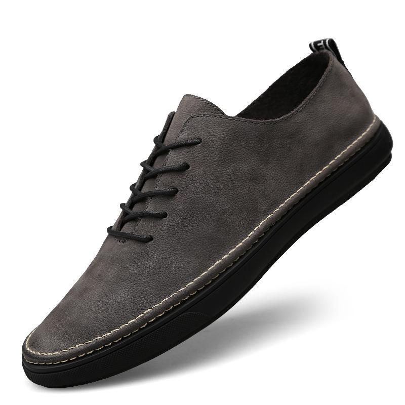 

Winter new men s sports and leisure shoes, simple low-top literary driver shoes, Korean version of dirt-resistant men s shoes, black. 46 сірий колір