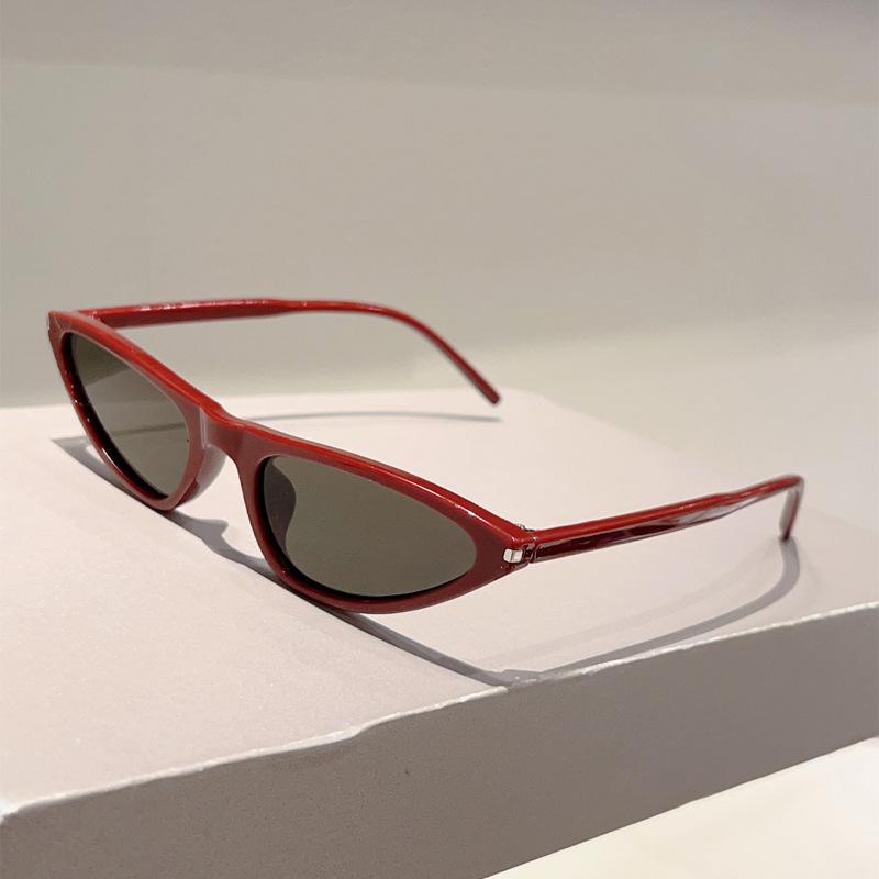 Vintage Triangle Cat Eye Sunglasses Women Men Luxury Designer Sun Glasses Punk Hip Hop UV400 Protection