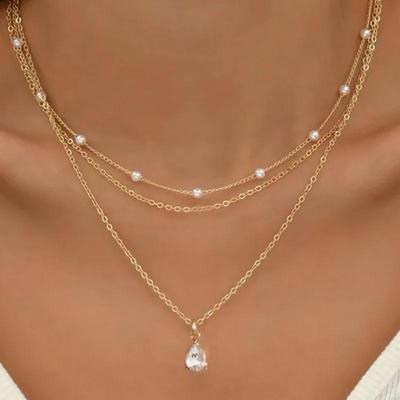 Collar Apilable de Estilo Simple Europeo y Americano de Tres Capas con Colgante de Cristal Lágrima de Perla Imitación