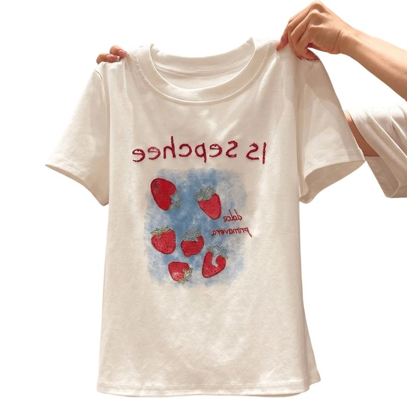 La Chapelle Women s Strawberry Print T-shirt M
