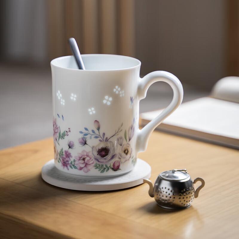 Набор из 4 кружек Jingdezhen Linglong Porcelain Язык цветов