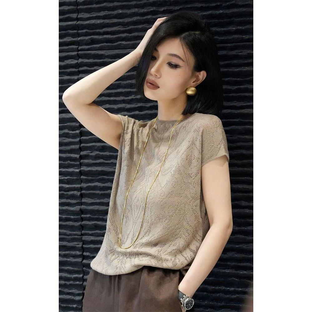 Summer New Niche Design Unique and Chic Age-reducing Coffee Color Right Shoulder Knitted Short-sleeved T-shirt Top