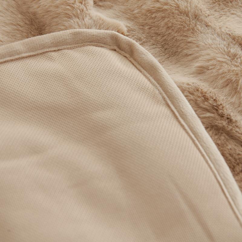 Sofa Cover Towel Winter Plush Non-Slip Sofa Cover Anti-Scratching Cushion Blanket