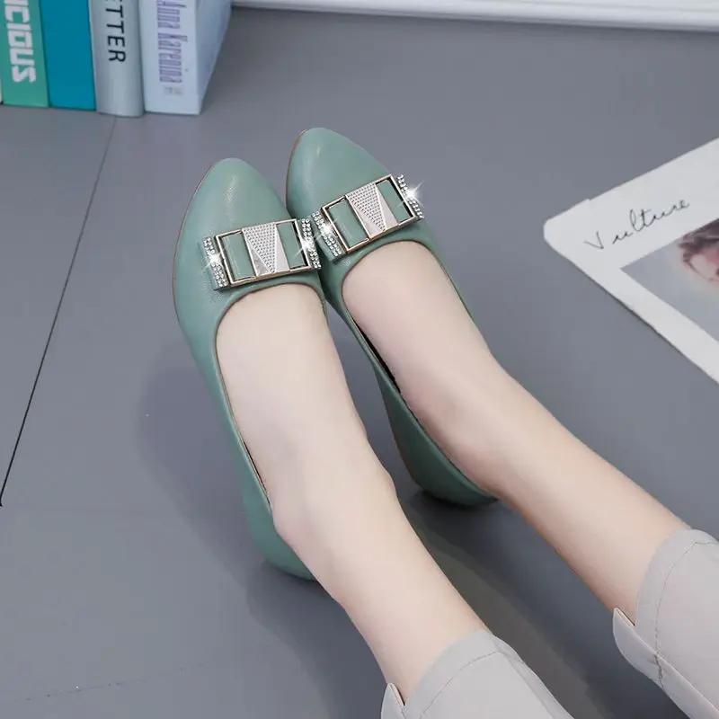 Fashion Black Moccasins Woman Flats Formal Metal Buckle Slip-on Single Shoe Comfortable and Elegant Wholesale Lastest 39 Shoes for Women